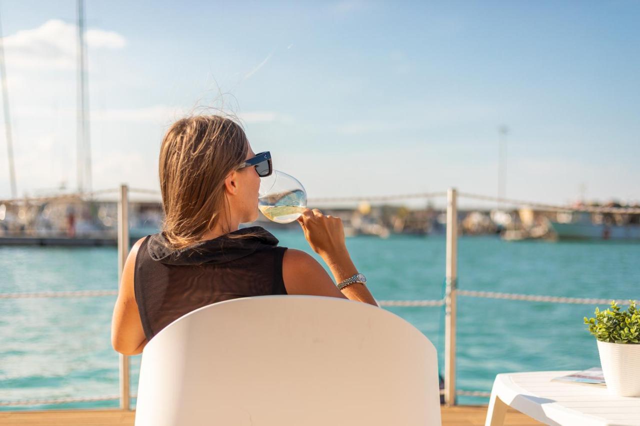 Aqua Resort Giulianova - Houseboat Experience Экстерьер фото