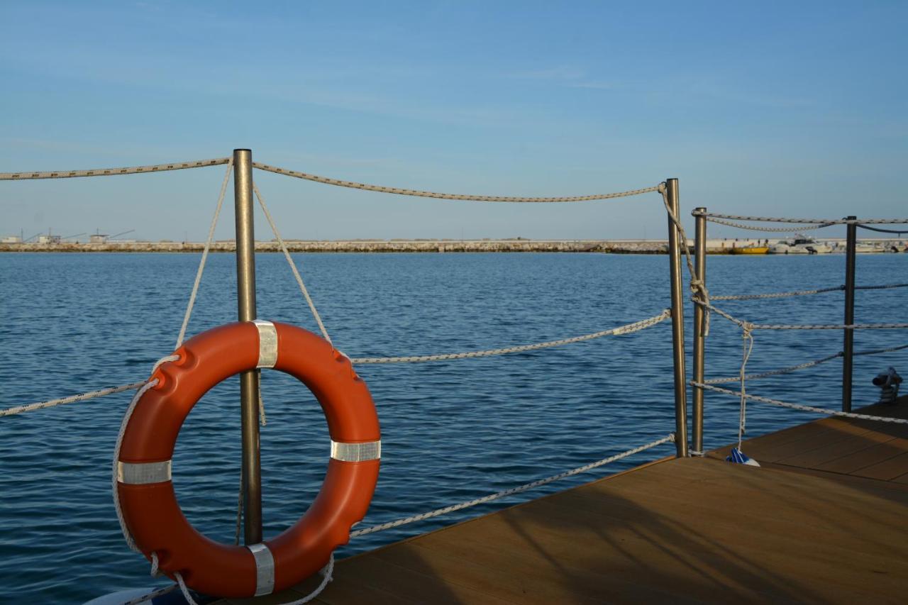 Aqua Resort Giulianova - Houseboat Experience Экстерьер фото